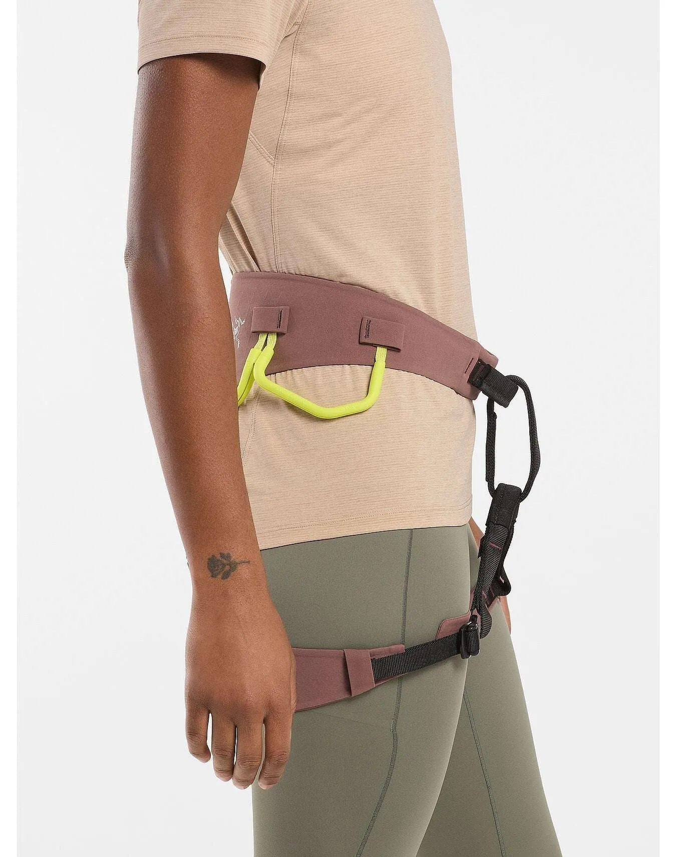 AR-385A Harness Women's