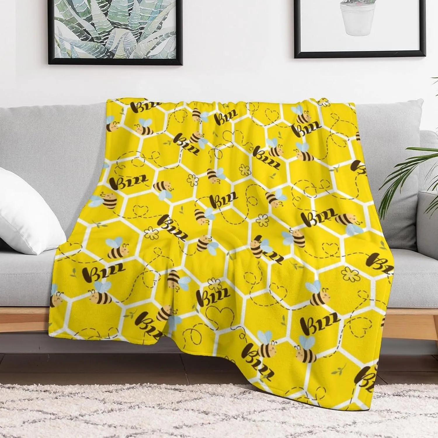 Bee Throw Blanket - Soft Flannel Blankets for Girls Boys Kids Bee Lovers - Warm Animal Throw Blankets for All Season Lap, Chair, Sofa - 50"x40"