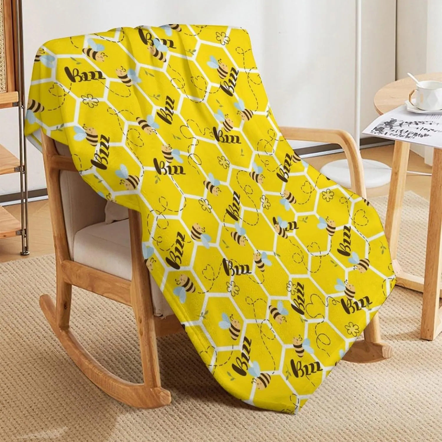 Bee Throw Blanket - Soft Flannel Blankets for Girls Boys Kids Bee Lovers - Warm Animal Throw Blankets for All Season Lap, Chair, Sofa - 50"x40"
