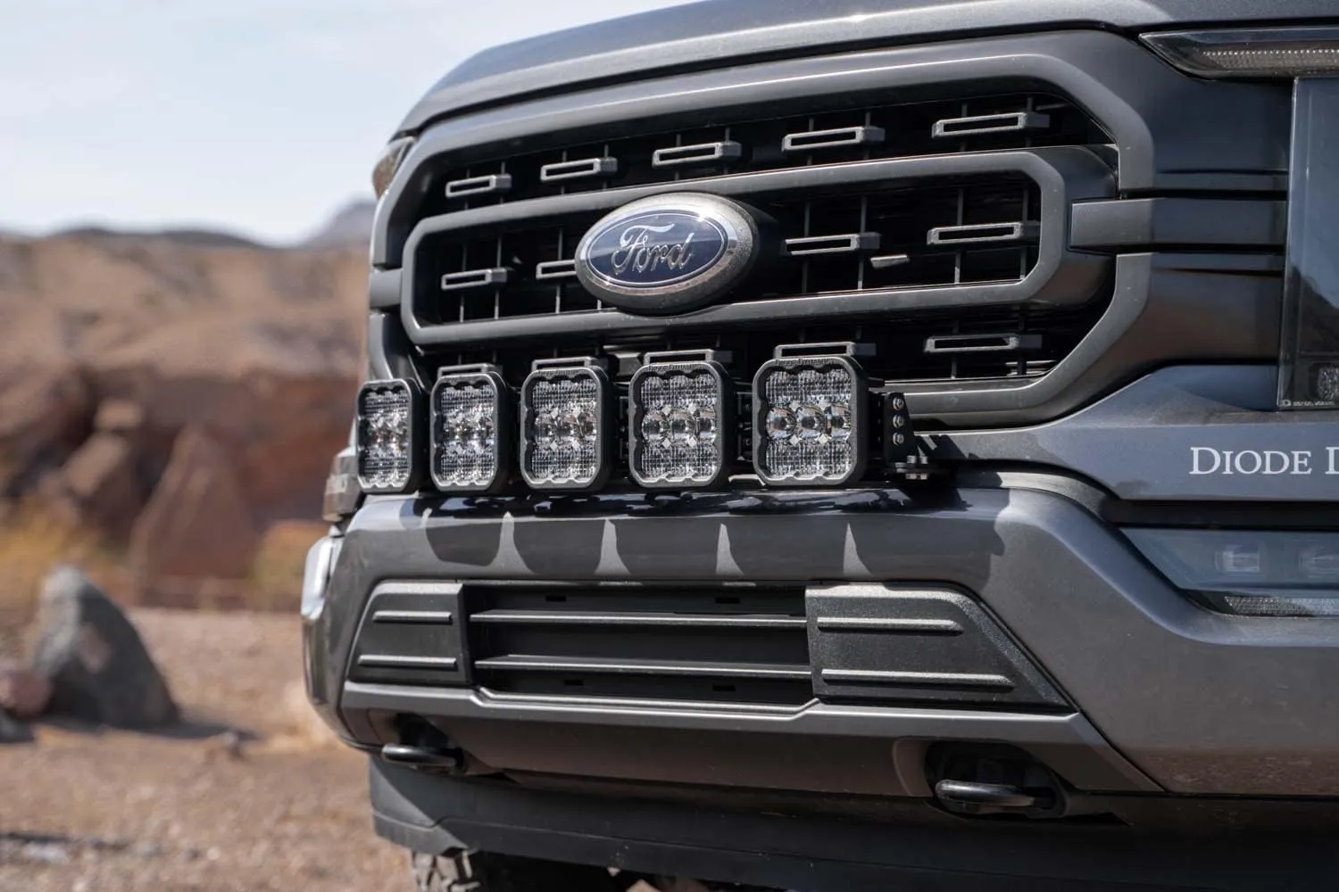 Diode Dynamics SS5 Grille CrossLink Lightbar Kit compatible Ford F-150 2021-2023, None Bracket Only
