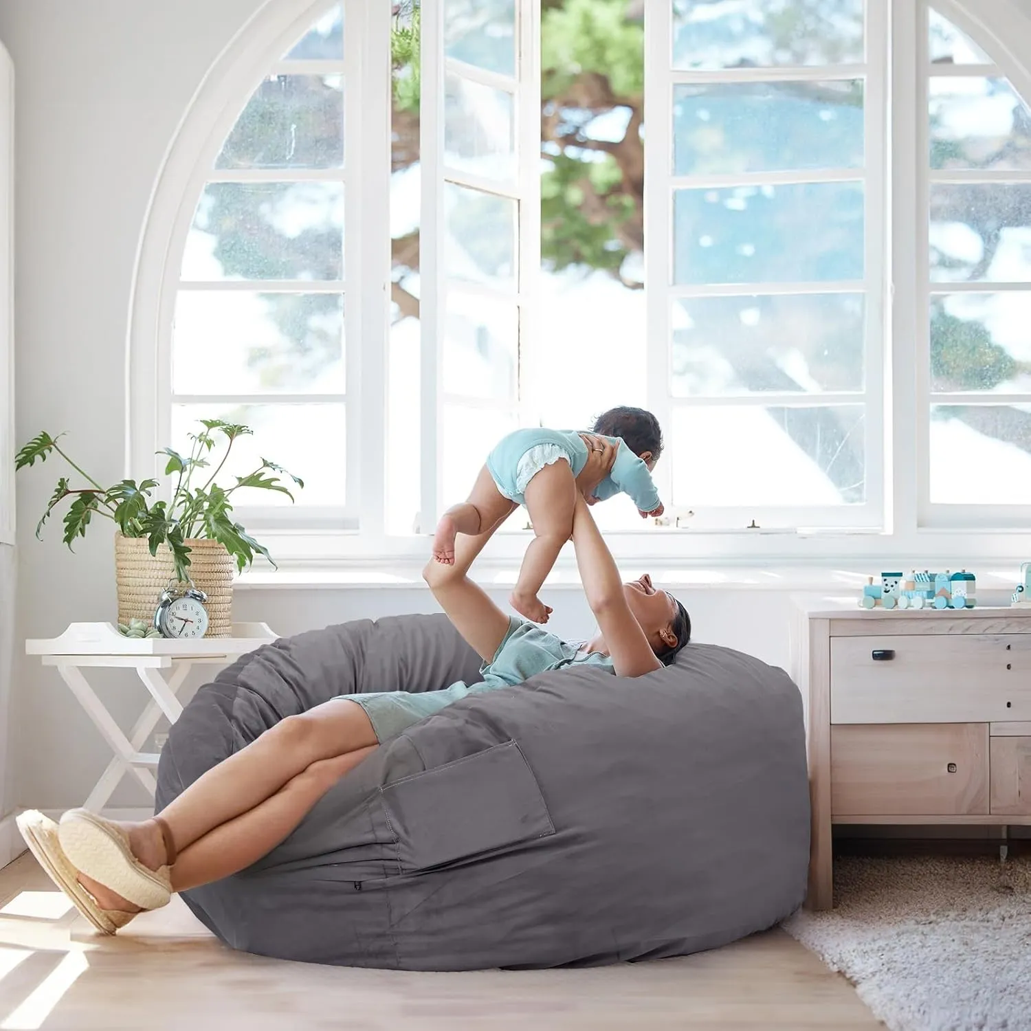 DUMOS 4FT Bean Bag Chair Beanbag for Adults and Kids Oversized Lazy Sofa Living Room Furniture with Removable Washable Cover Giant Comfy Gaming Chair Round Couch for Bedroom Dorm