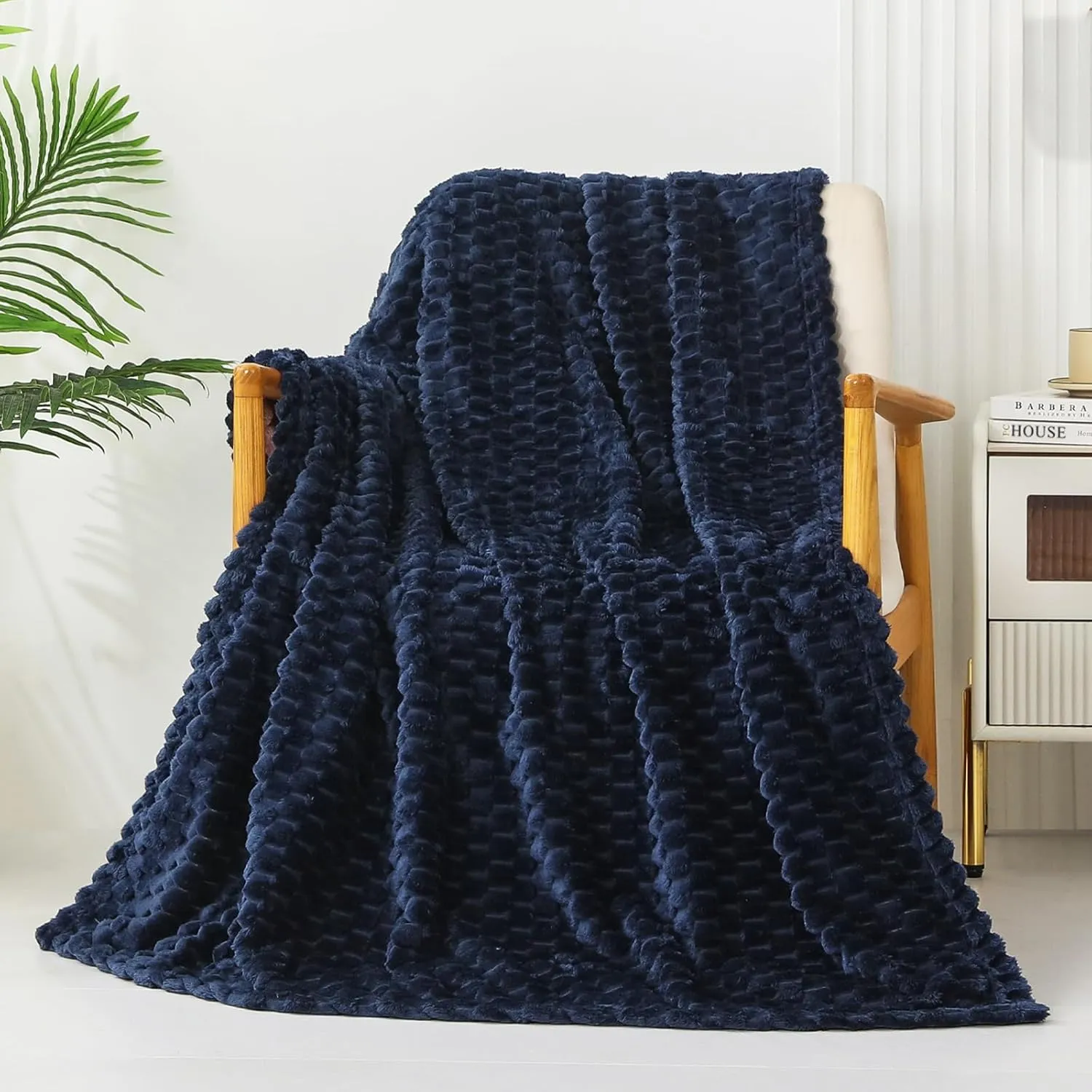 Exclusivo Mezcla Extra Large Soft Fleece Throw Blanket, 50x70 Inches Stylish Jacquard Throw Blanket for Couch, Fuzzy Cozy Lightweight for All Season, Navy Blue