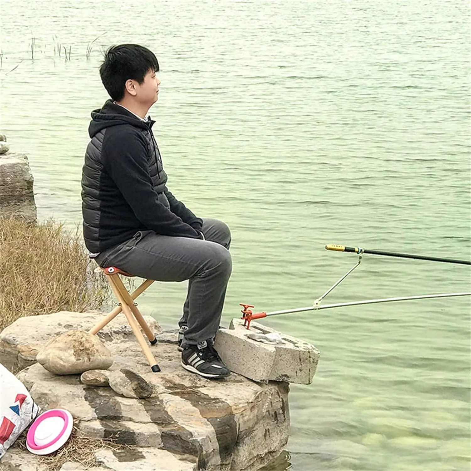 Folding Three Legged Stool Portable Camping Stool Mountaineering Tri-Leg Stool Folding Tripod Stool Outdoor Lightweight Fishing Chair Folding Stool(35x30cm)