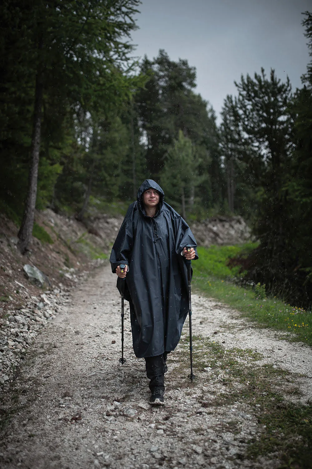 Forclaz Trek 100 Hiking Waterproof Poncho Blue