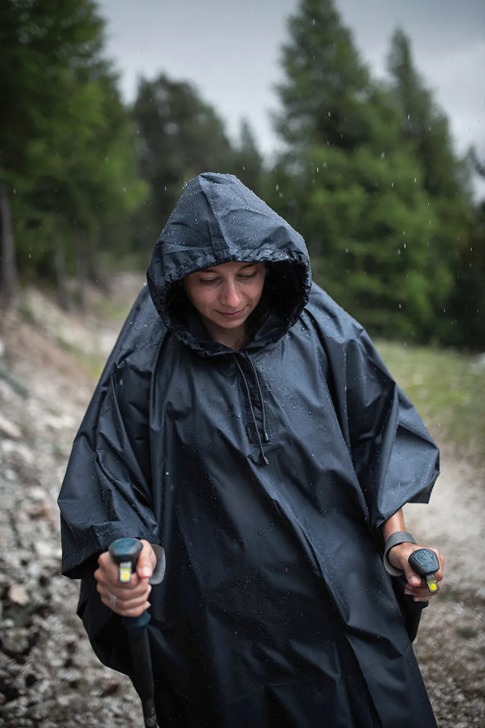 Forclaz Trek 100 Hiking Waterproof Poncho Blue