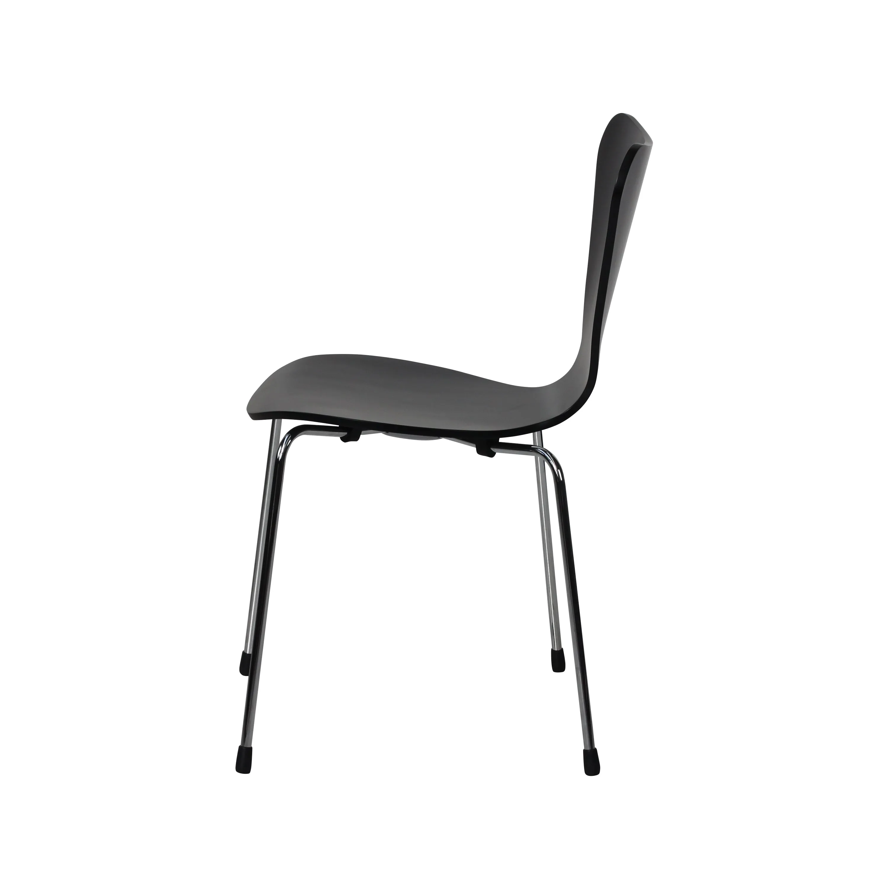 Jacobsen style stackable chair