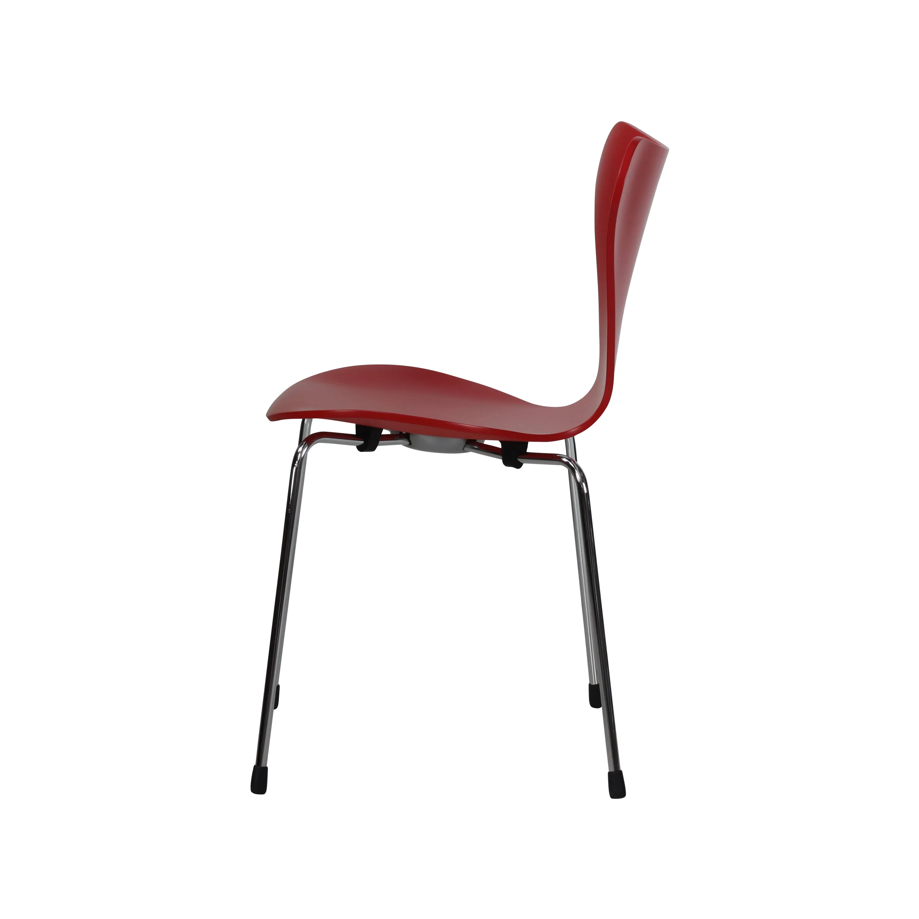 Jacobsen style stackable chair