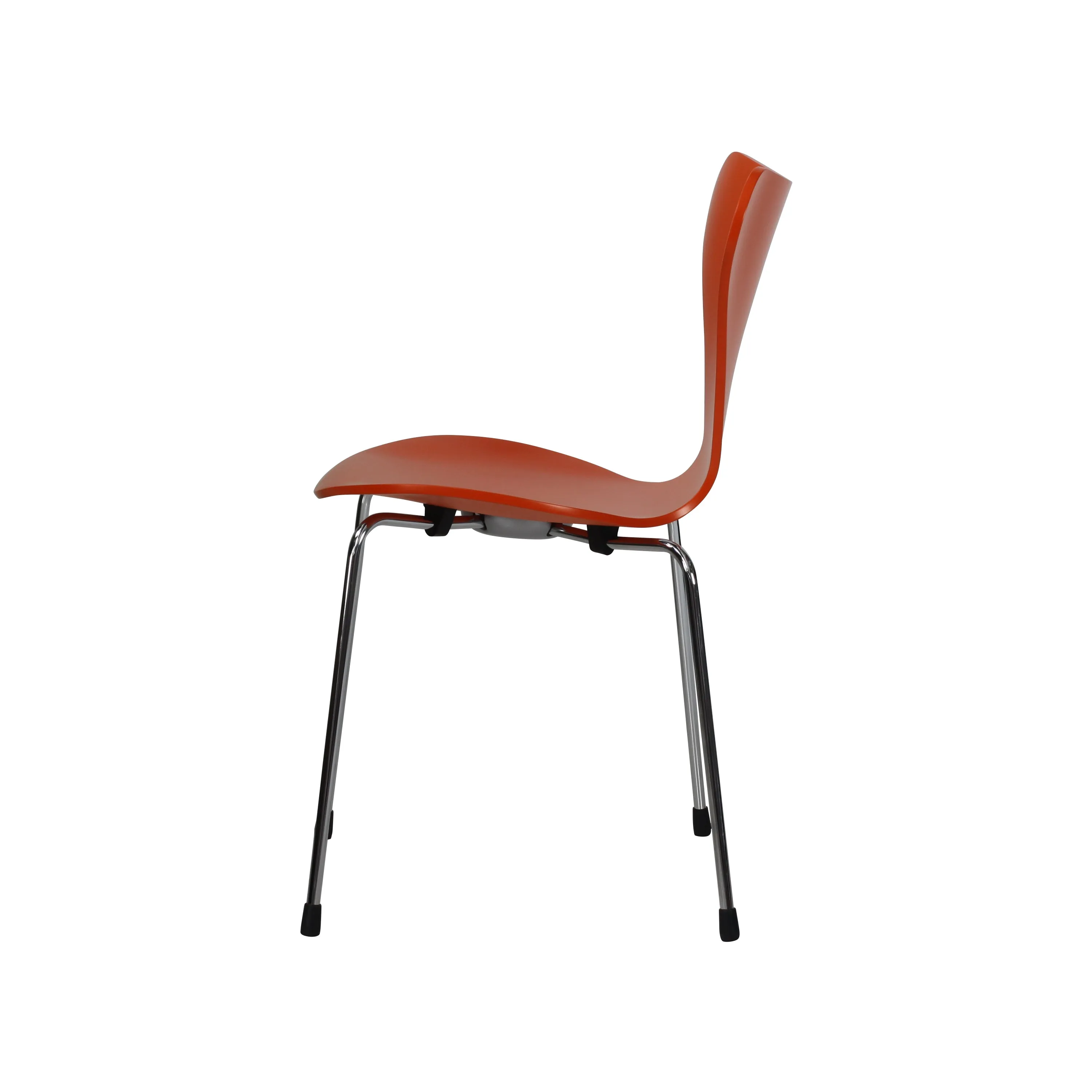 Jacobsen style stackable chair