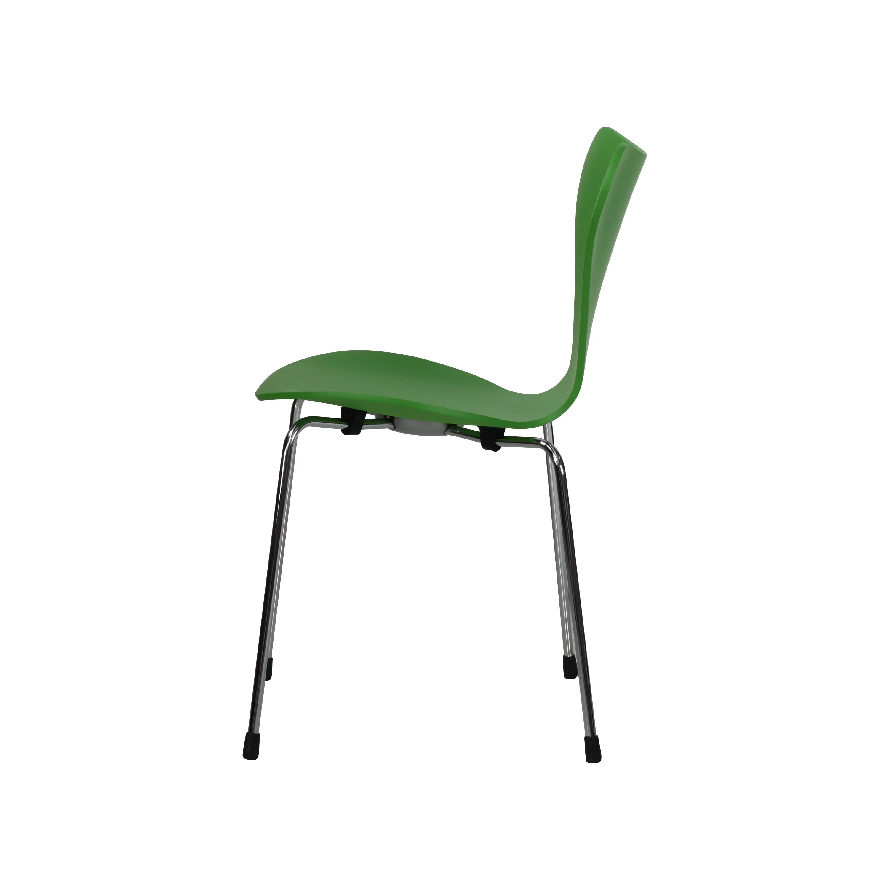 Jacobsen style stackable chair
