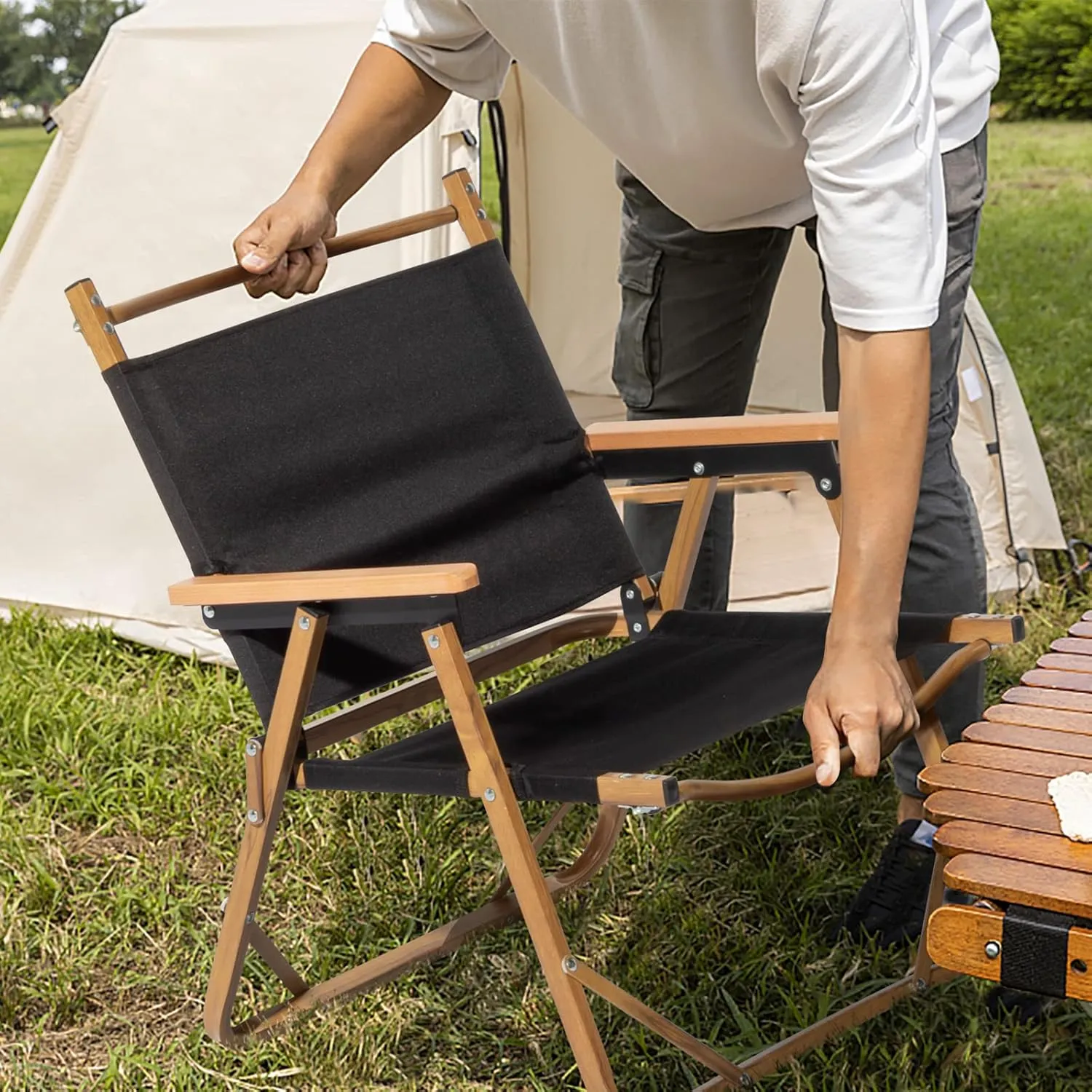 Lightweight Folding Camping Chair with Aluminum Frame and Durable 600D Polyester Fabric (Black, Small)