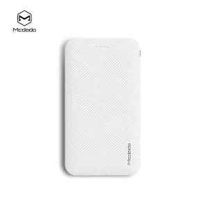 Mcdodo Carbon Fiber 10000mAh Power Bank, USB port with Micro USB cable
