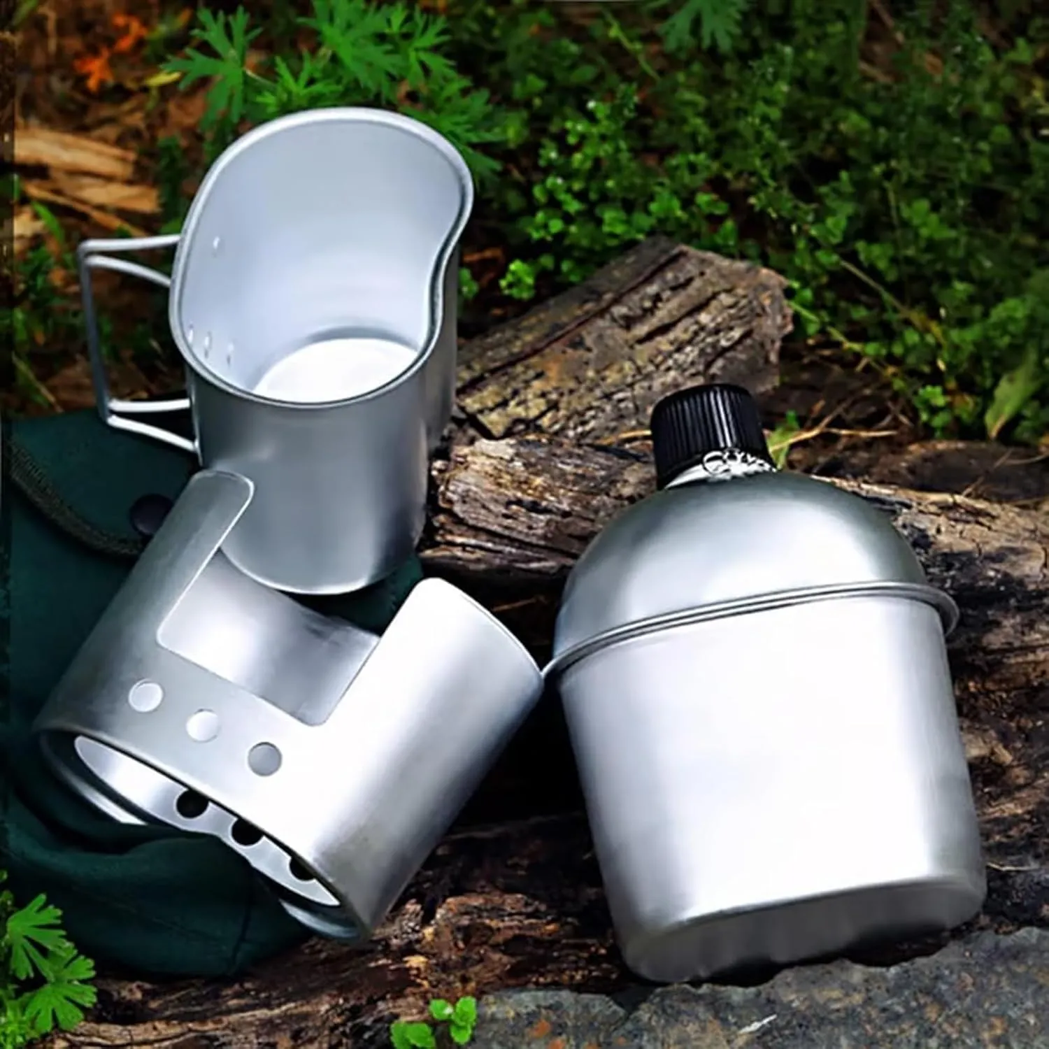 Military Canteen Set of 4, Canteen Cup Stove Pouch Kit, Can Cook Food, Aluminum Portable Tableware Suitable for Outdoor Survival, Camping, Hiking, Backpacking, Hunting, for Outdoor Lovers