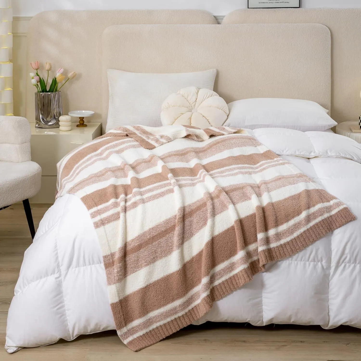 Mokoya Soft Dusty Pink Throw Blanket 50"x70", Lightweight Fluffy Throw Blanket for Couch, Dorm Room Essentials for Girls, Cute Cozy Blanket, Gifts for Teen Girls