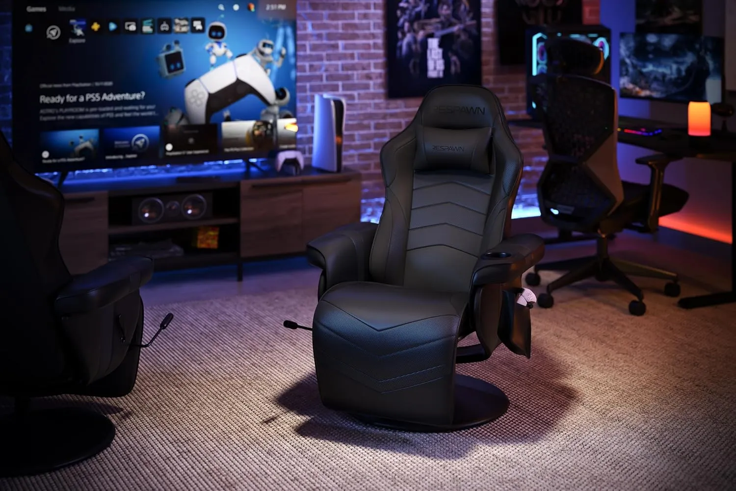 RESPAWN 900 Racing Style Gaming Recliner, Reclining Gaming Chair, in Black RSP 900 BLK