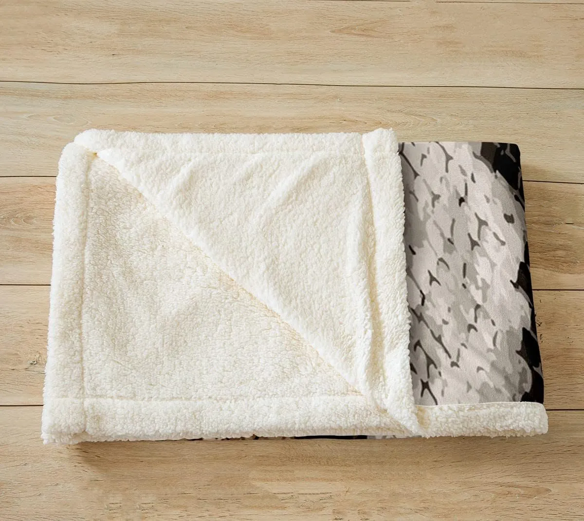 Snake Skin Bed Blanket Wild Animals Throw Blanket Lightweight Soft Cozy Luxury Snakeskin Pattern Fleece Blanket Black Brown Flannel Blanket for Sofa Bedroom Office Travel All Season(Twin 60"x80")