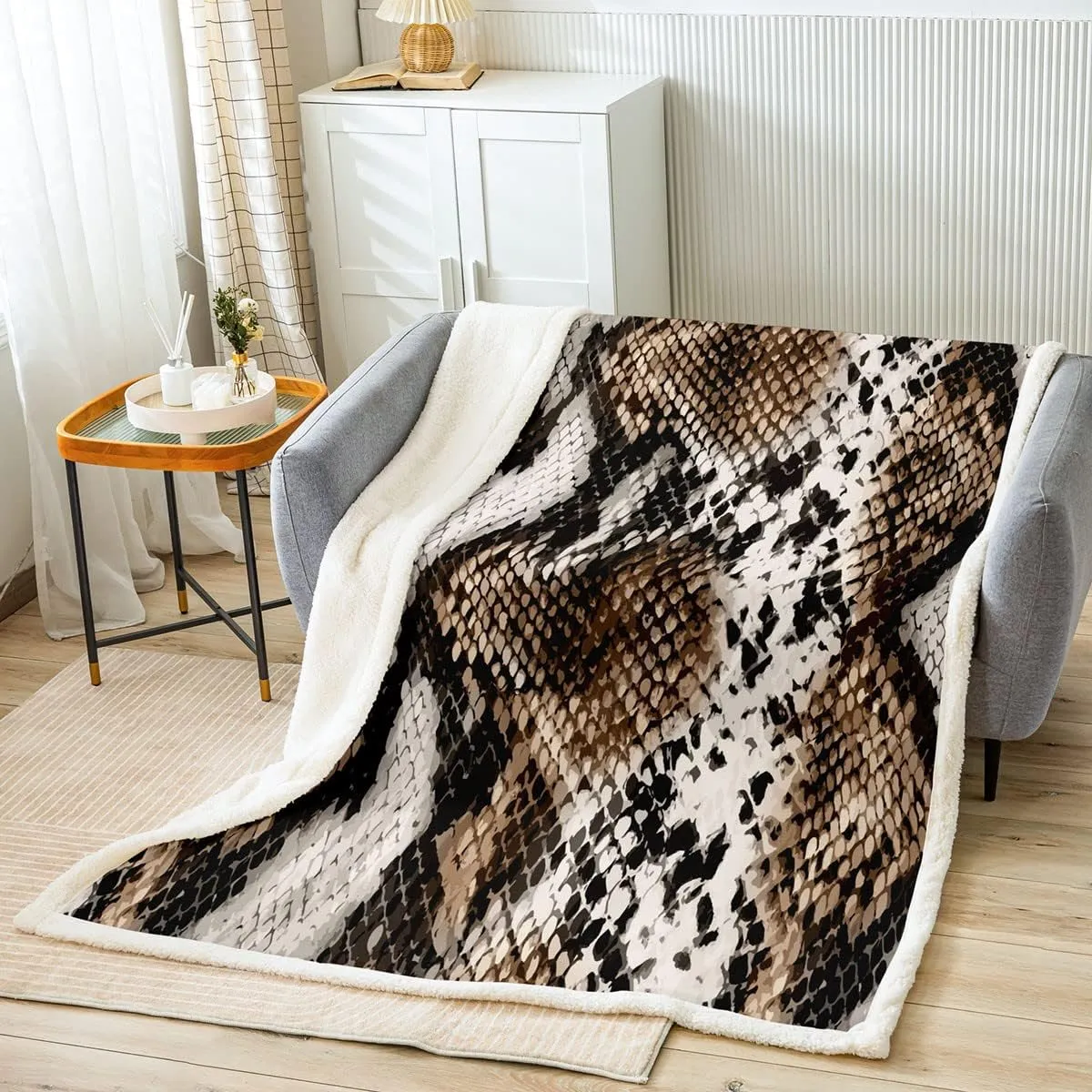 Snake Skin Bed Blanket Wild Animals Throw Blanket Lightweight Soft Cozy Luxury Snakeskin Pattern Fleece Blanket Black Brown Flannel Blanket for Sofa Bedroom Office Travel All Season(Twin 60"x80")