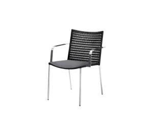 Straw dining chair w/armrest