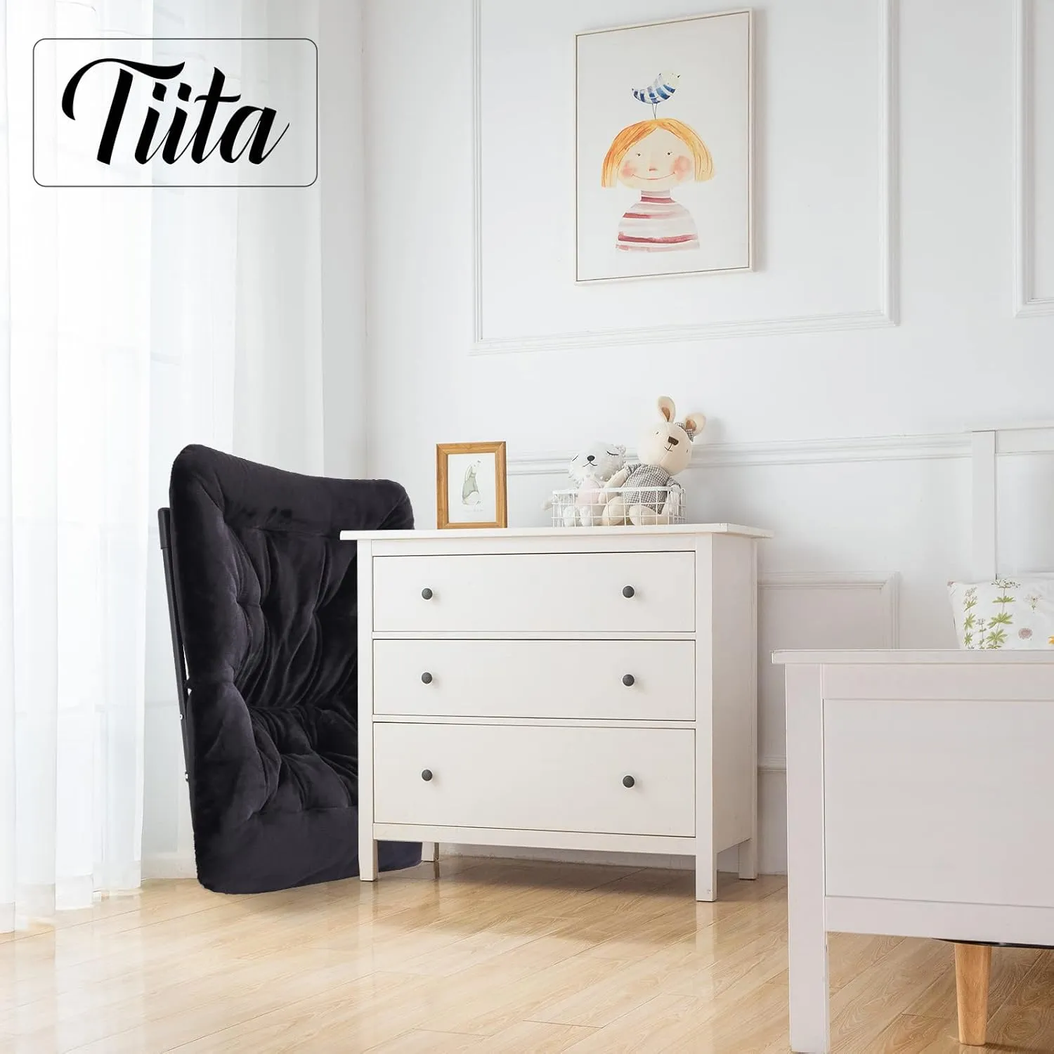 Tiita Comfy Folded Chair, Soft Faux Fur Oversized Folding Accent Chair, Lounge Lazy Chair for Kids Teens Adults, Metal Frame Moon Chair for Bedroom, Living Room, Dorm Rooms