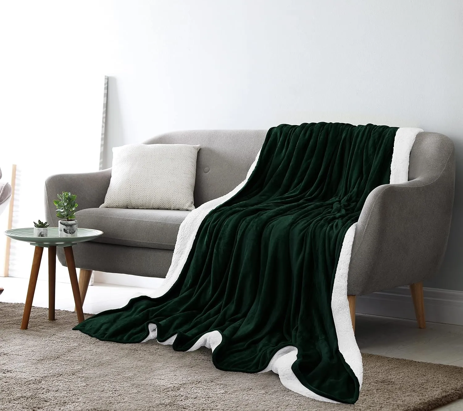 Utopia Bedding Sherpa Blanket Full Size (Forest Green, 90x84 Inches) - Soft Lightweight Plush Fleece Reversible Blanket for Bed, Sofa, Couch, Camping and Travel