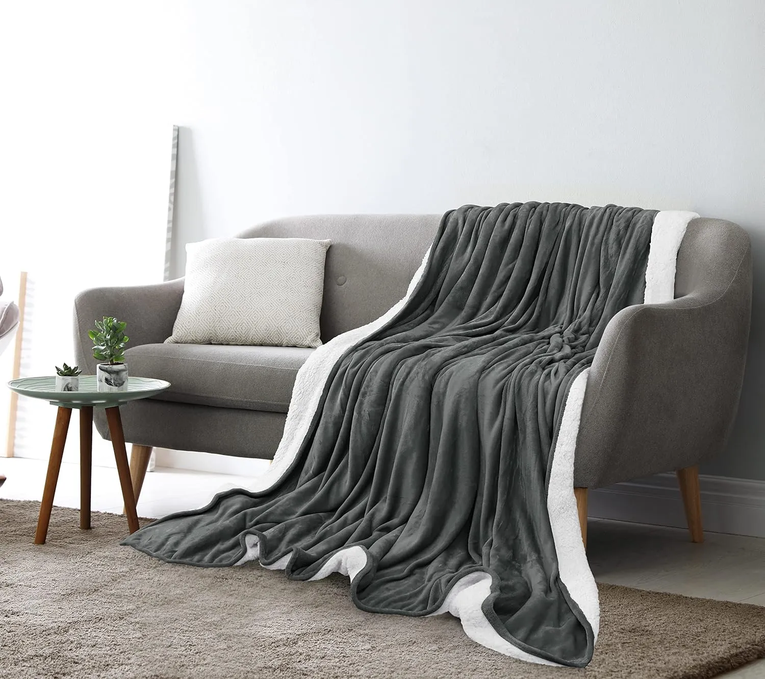 Utopia Bedding Sherpa Blanket King Size (Grey, 90x102 Inches) - Soft Lightweight Plush Fleece Reversible Blanket for Bed, Sofa, Couch, Camping and Travel